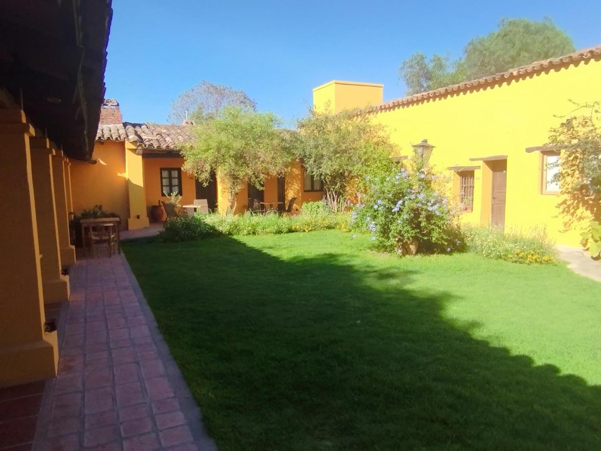 La Casona De Moldes Hotel Coronel Moldes Exterior foto